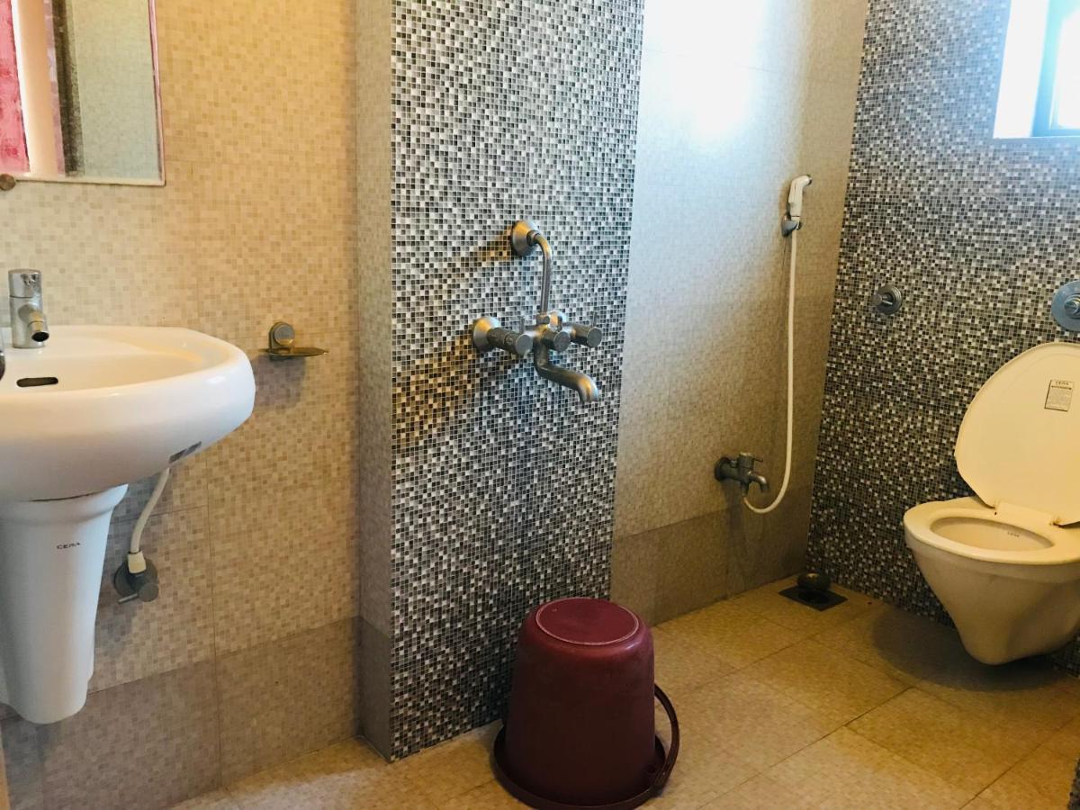 STAYMAKER Prakash International Gonikoppal Bagian luar foto